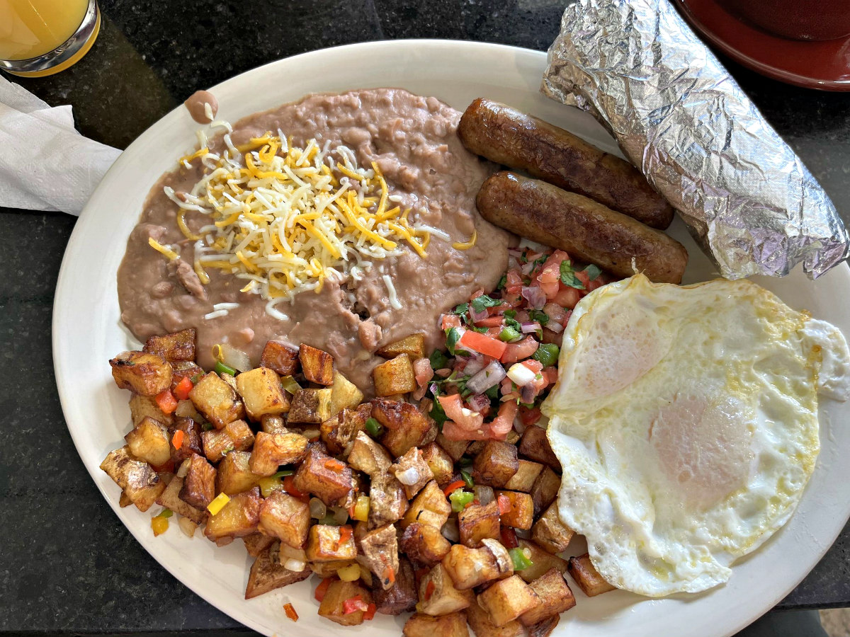 Review: Primo’s version of a Mexican diner breakfast affordably hits the spot 