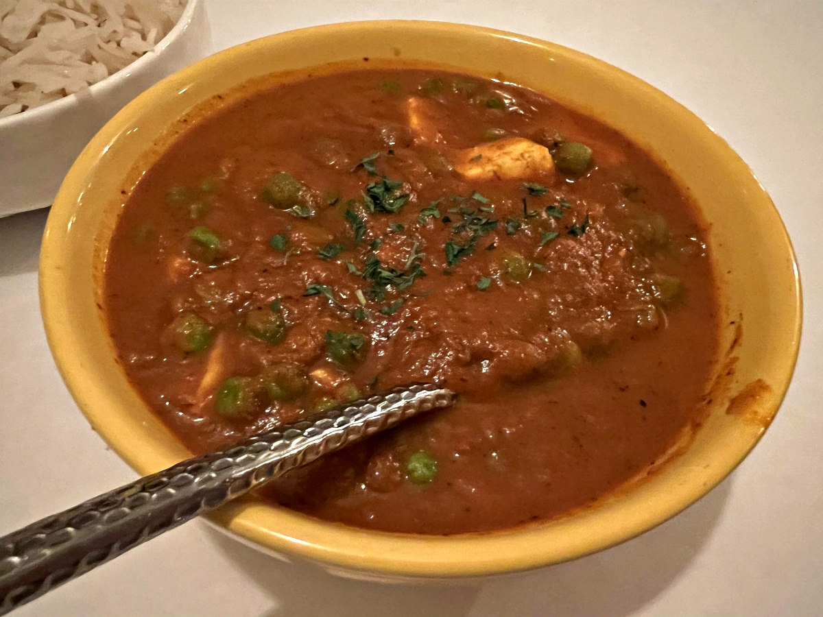 Review: Notable hospitality and a singular curry make TO5 Bollywood Grill the spot for your next takeout order